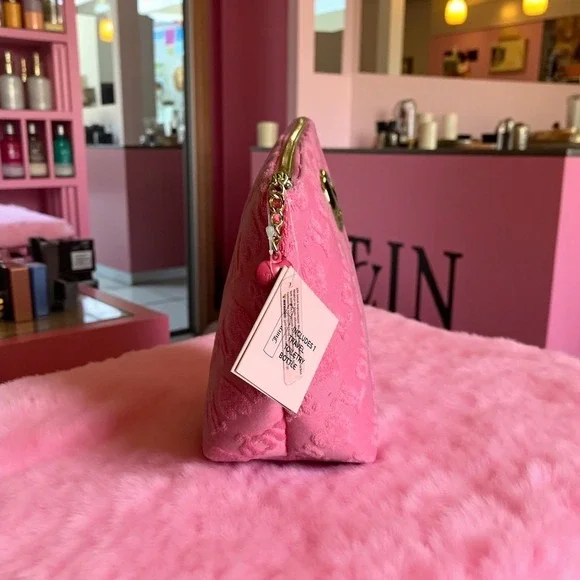 Juicy Couture Pink Love Cosmetic Makeup Bag Heart Travel Toiletry Bottle Y2K - Picture 2 of 8